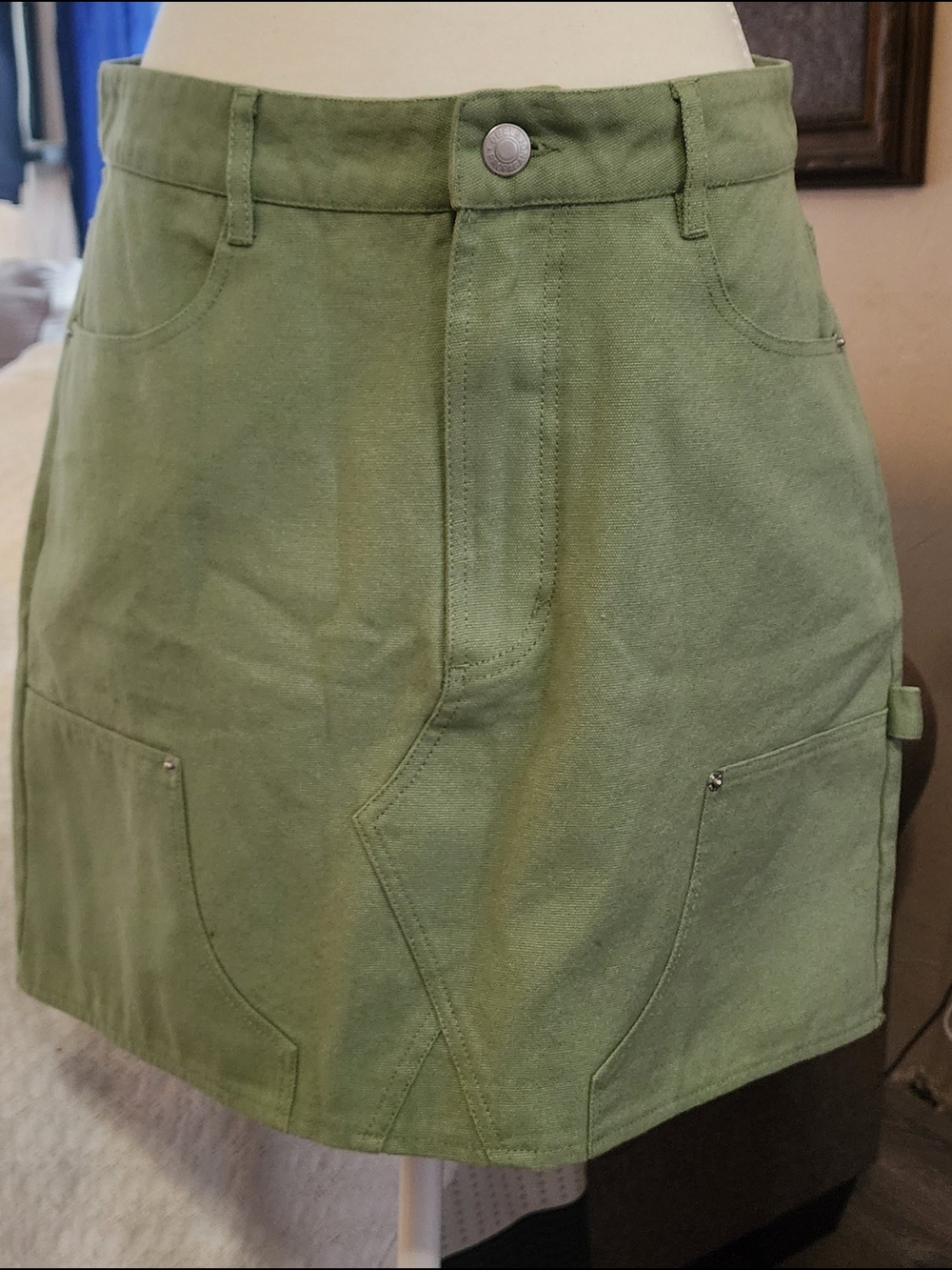 Obey Olive Green Utility Mini Skirt with Front Pockets Sz 28